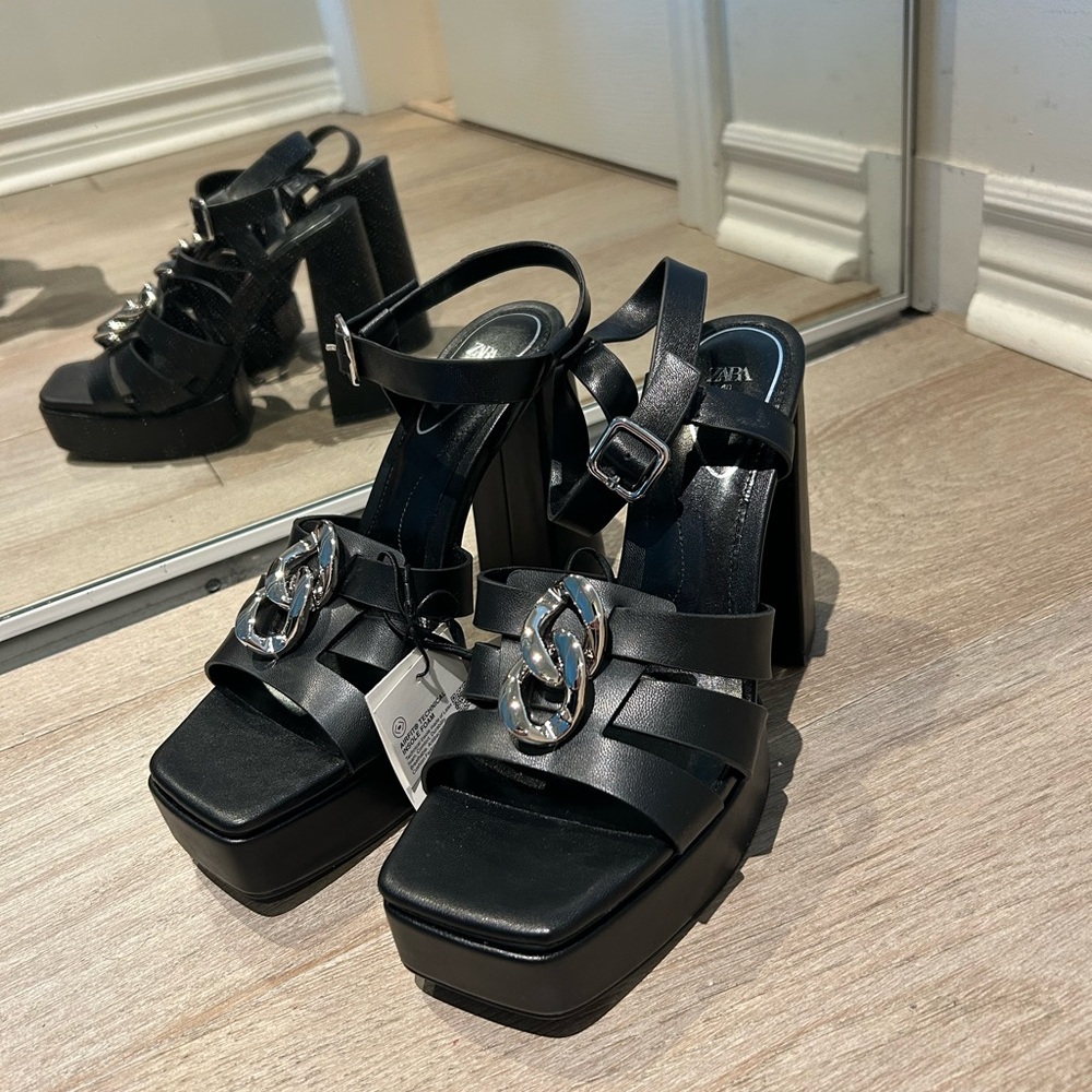 Zara scrappy chunky platform heeled sandals